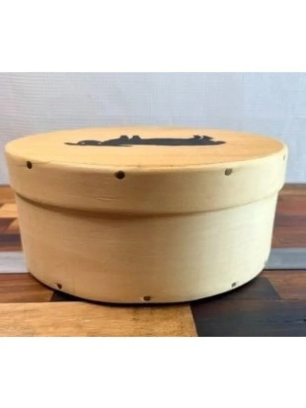 Handcrafted round Shaker-style bentwood storage box